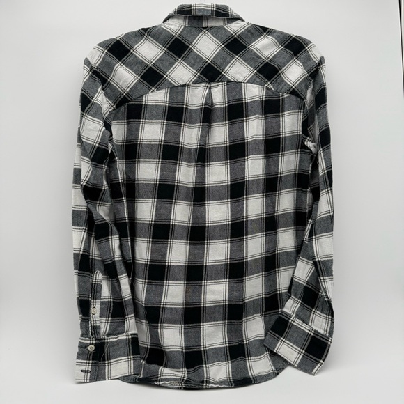 NWT New Women's A New Day Target Flannel Plaid Black and White Small S Shirt - Picture 3 of 5